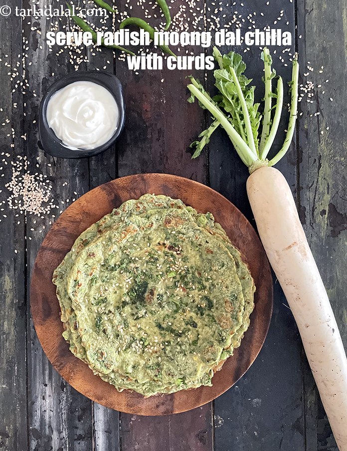 Step 36 – Serve&nbsp;mooli moong dal chilla with curds.