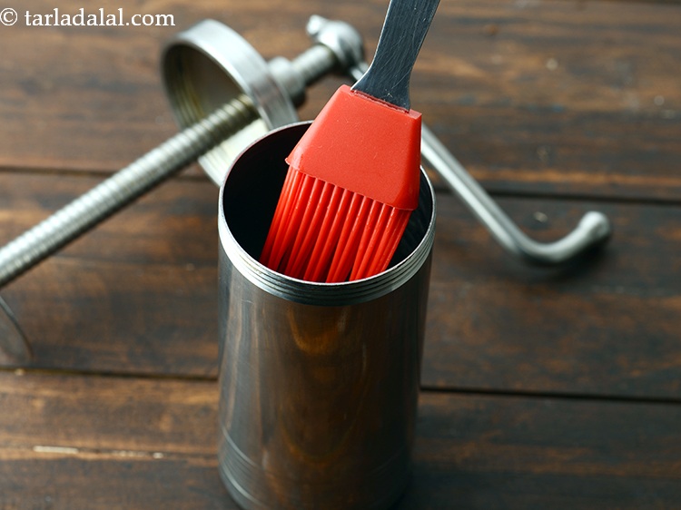 Step 25 – The sev press should be greased well.&nbsp;