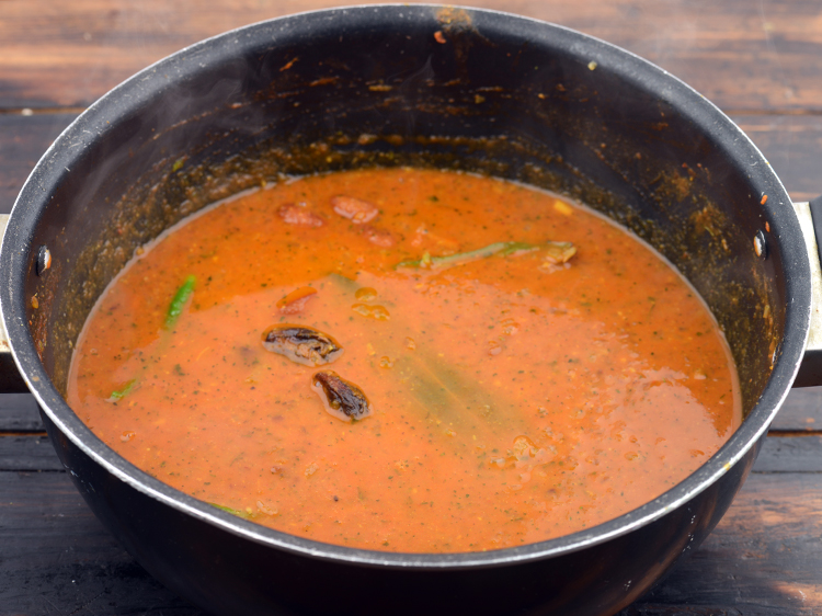 Step 41 – You can adjust the consistency of the rajma as per your choice.