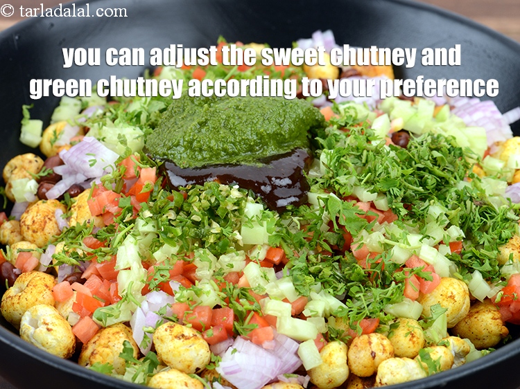 Step 34 – You can adjust the sweet chutney and green chutney according to your preference.