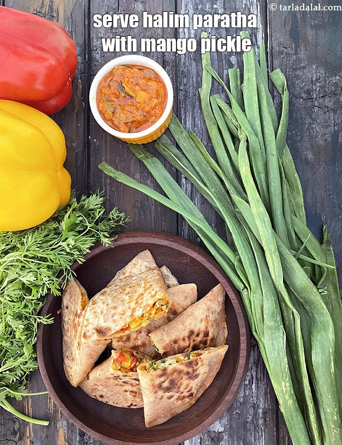 स्टेप 43 – <strong>हलीम पराठा</strong>&nbsp;आम के अचार के साथ&nbsp;परोसें ।