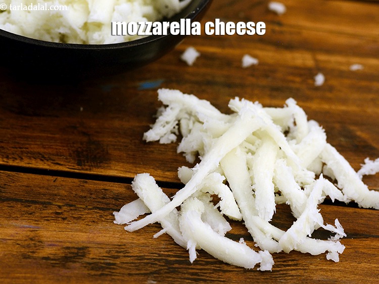 Step 23 – Instead of processed cheese you can also use&nbsp;mozzarella cheese.&nbsp;