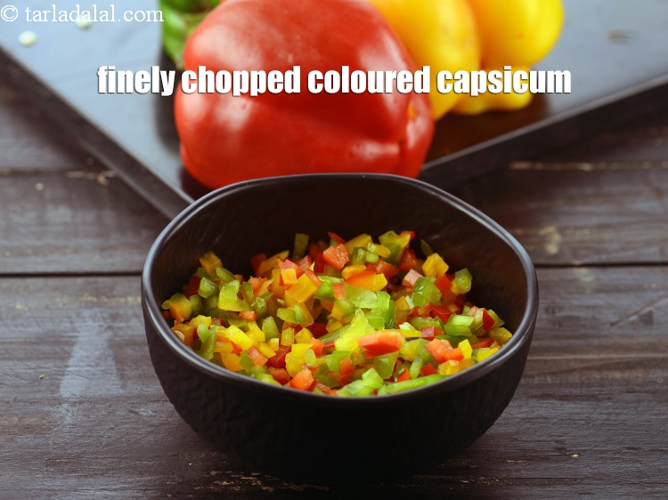 Step 17 – Instead of green capsicum you can also use coloured capsicum.<br /> &nbsp;