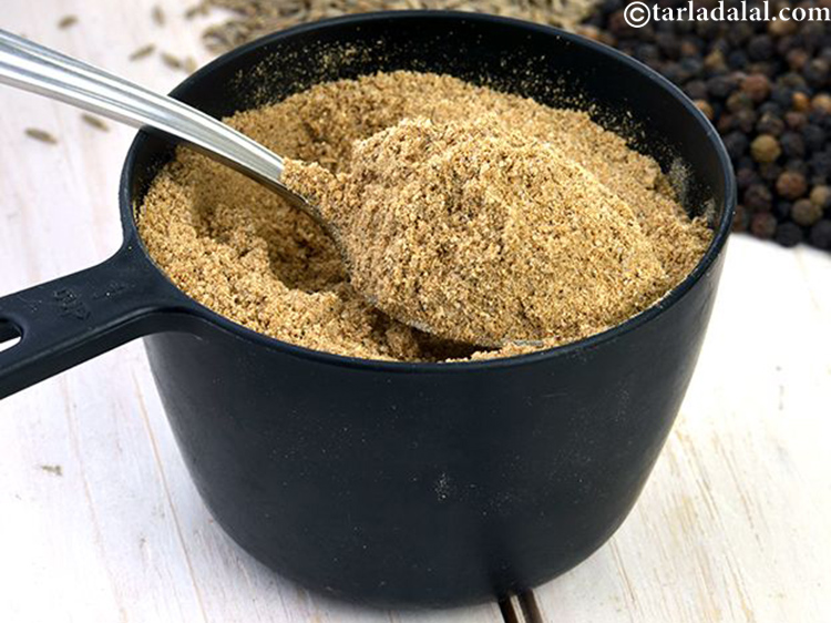 Step 16 – Black salt can be replaced with chaas masala which is readily available in the market.&nbsp;