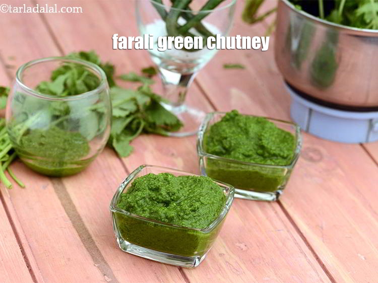 Step 27 – Farali bhajiyas taste great when served immediately with <a href="http://farali green chutney" target="_blank">farali green chutney</a>.