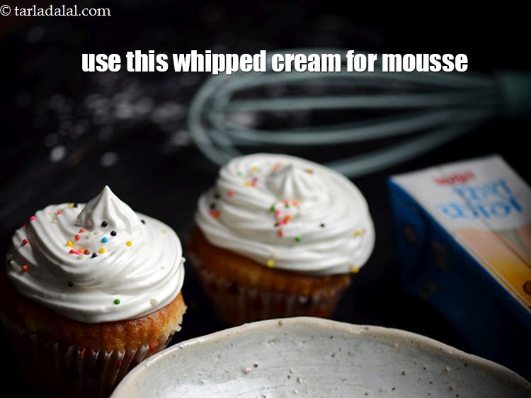 स्टेप 28 – हम केवल मूस, पुडिंग, आइसक्रीम, जार केक आदि के लिए …