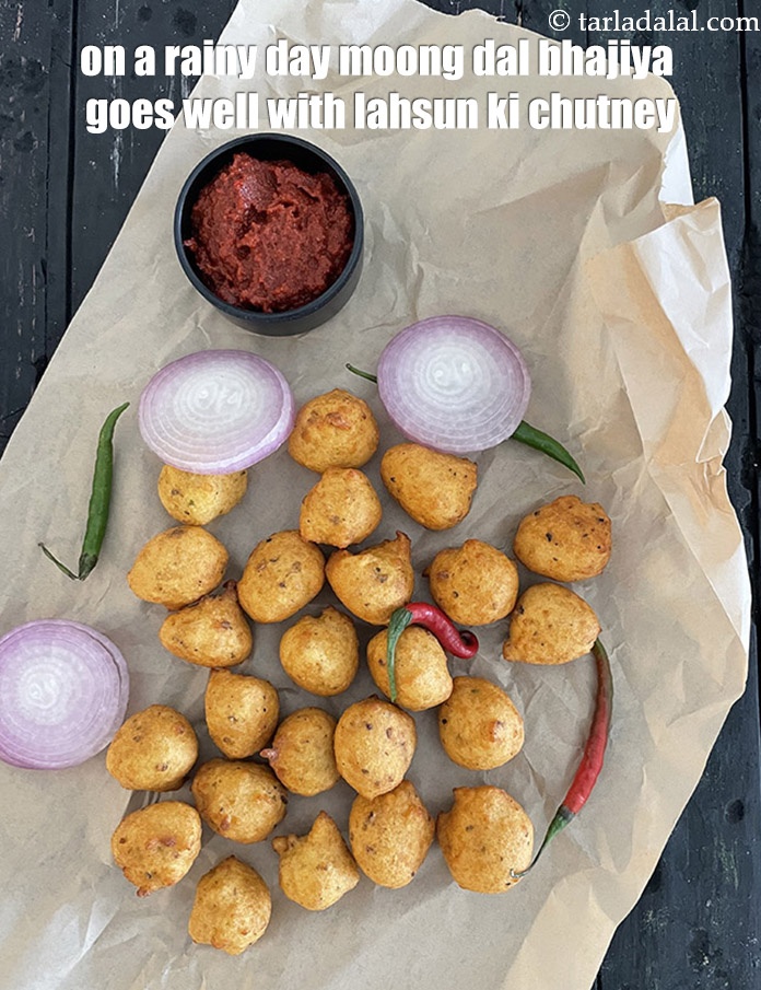 Step 34 – On a rainy day, must have <strong>moong dal bhajiya&nbsp;</strong>with lahsun ki chutney.&nbsp;See how to make …