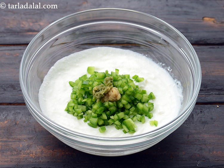 Step 28 – Add&nbsp;1/4 tsp&nbsp;<a href="https://www.tarladalal.com/glossary-green-chilli-paste-hari-mirch-ki-paste-mirchi-paste-333i">green chilli paste</a>.
