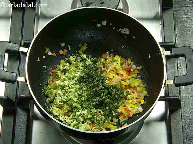 Step 10 – Then add the finely chopped basil for a fresh, pleasant taste.