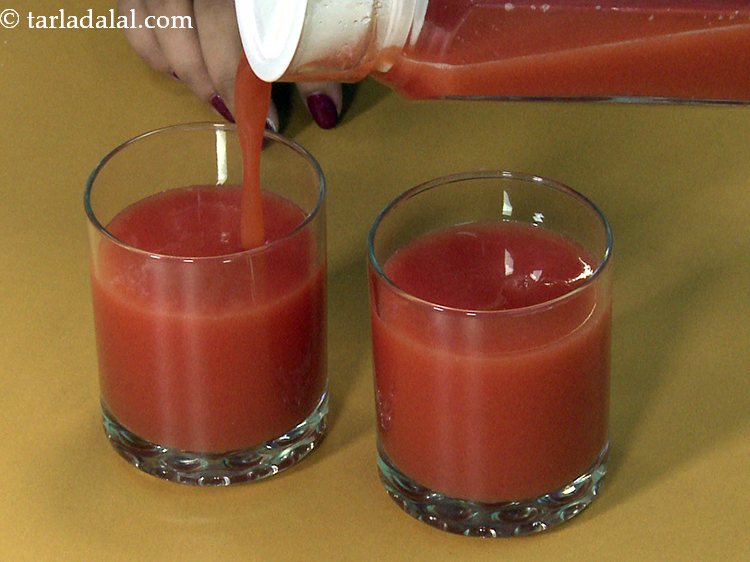 Step 11 – Pour equal quantities of the juice into 4 individual glasses.