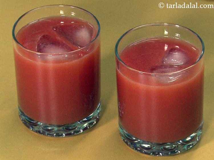 Step 12 – Top each glass of h<strong>ealthy carrot papaya juice for skin</strong> with 1 ice cube. This …