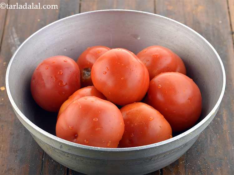 Step 24 – Make use of fresh, red ripe tomatoes to get a naturally bright red colored&nbsp;makhani gravy.