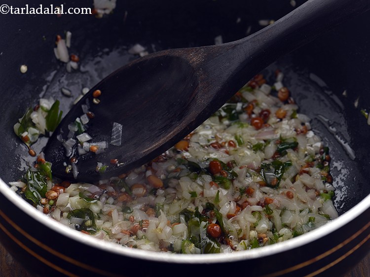 Step 10 – Saut&eacute; on a medium flame for 1 minute.&nbsp;