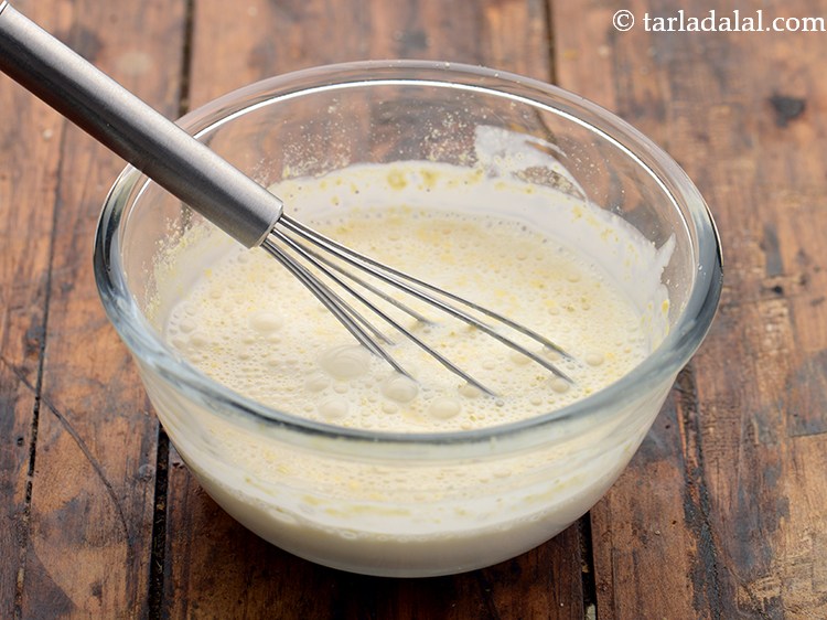 स्टेप 8 – व्हिस्क का उपयोग करके अच्छी तरह मिलाएं और एक तरफ …