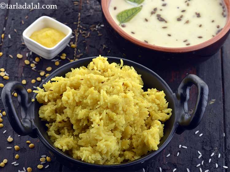 Step 13 – Serve the&nbsp;<strong>toor dal khichdi | toovar dal ni khichdi | Gujarati&nbsp;toor dal khichdi | toor …
