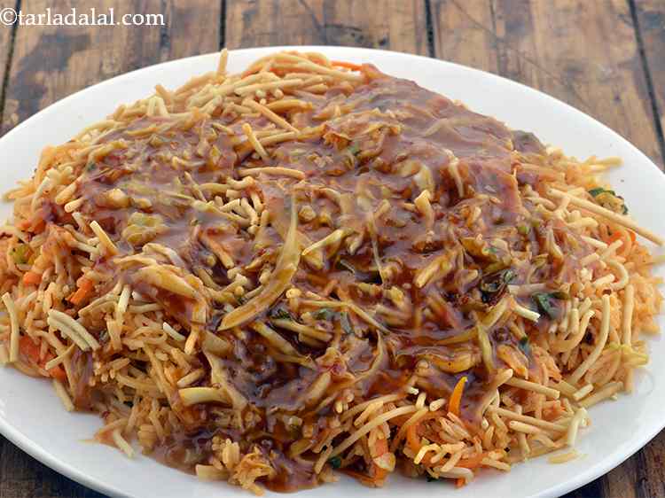 स्टेप 56 – फिर ग्रेवी फैलाएं।