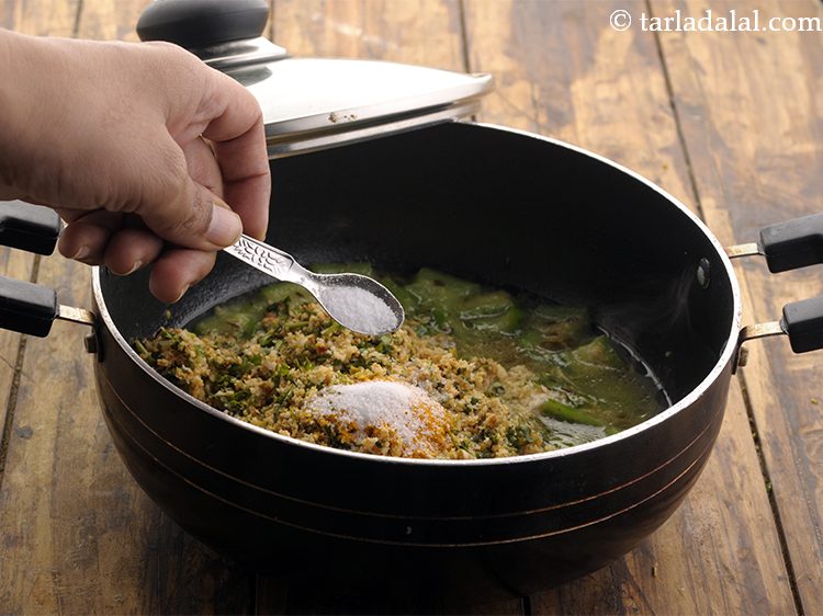 स्टेप 24 – नमक डालें।