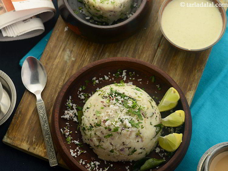 Step 19 – Mix&nbsp;&nbsp;<strong>upma in a microwave | microwave rava upma | quick microwave upma |</strong>&nbsp;well and serve …