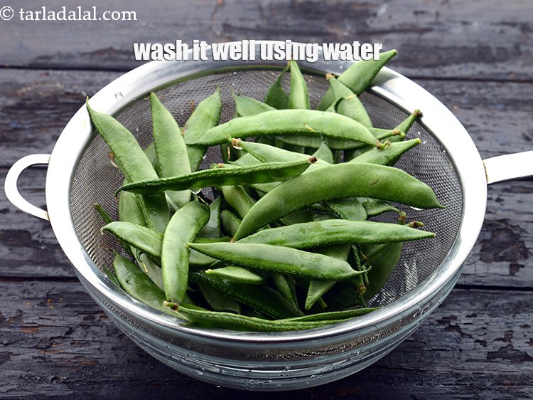 Step 4 – Wash it well in a strainer using water.