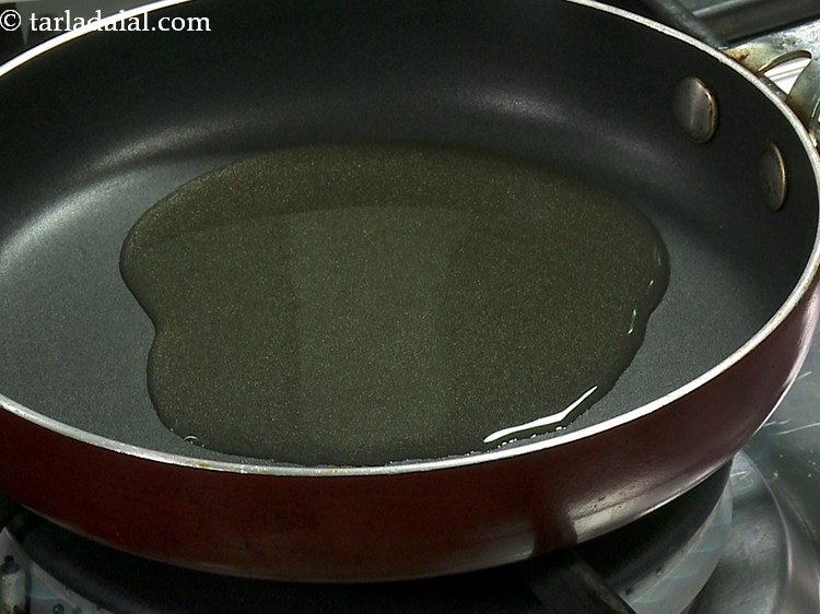 Step 1 – For the paste of&nbsp;<strong>vangi bath recipe | Maharashtrian style baingan rice | brinjal rice |</strong>&nbsp;heat …