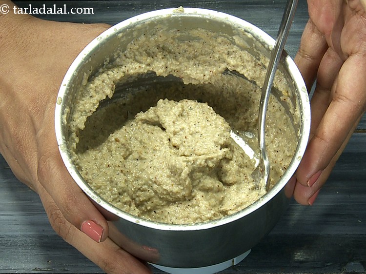 Step 18 – Blend in a mixer till smooth. Keep aside. We will now begin making the <strong>Maharashtrian …