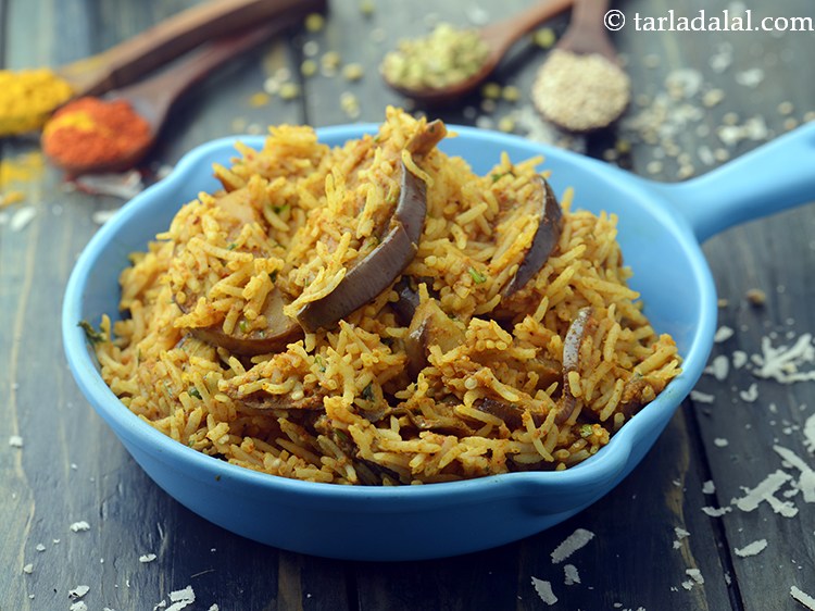 Step 36 – Serve&nbsp;<strong>vangi bath | Maharashtrian style baingan rice | brinjal rice |</strong>&nbsp;hot.&nbsp;<a href="https://www.tarladalal.com/Tendli-Bhaat-Maharashtrian-Tendli-Bhaat-Ivy-Gourd-Rice-1967r">Tendli Bhaat</a>,&nbsp;<a href="https://www.tarladalal.com/Varan-Bhaat-Maharashtrian-Varan-Bhaat-40855r">Varan Bhaat</a>,&nbsp;<a …