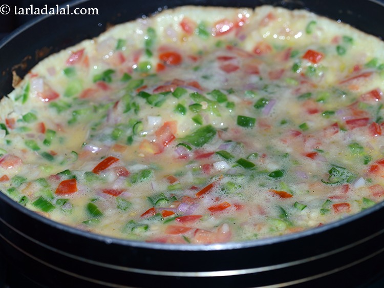 स्टेप 12 – मध्यम आंच पर २ मिनट तक या एक तरफ से …