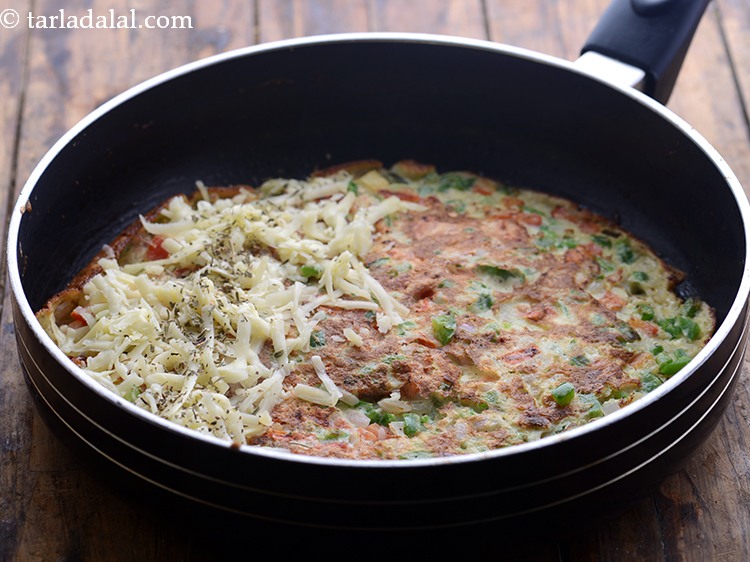 स्टेप 15 – <strong>वेज चीज़ आमलेट</strong> के | <strong>शाकाहारी आमलेट | भारतीय स्टाइल …