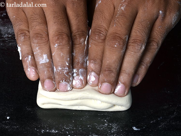 Step 11 – Press and seal the two open sides using your finger tips.