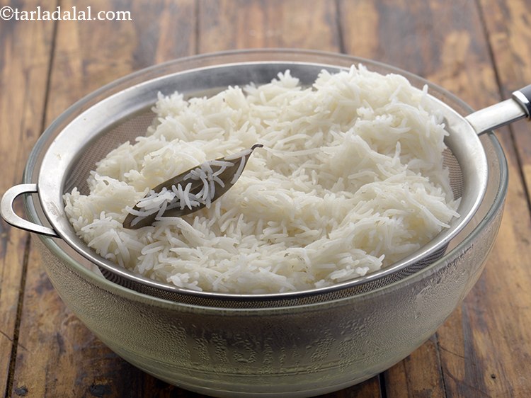 Step 8 – Strain the rice using a strainer.
