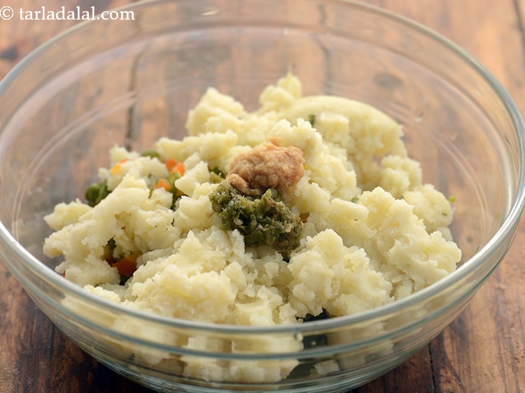 Step 14 – Add ginger-green chilli paste.