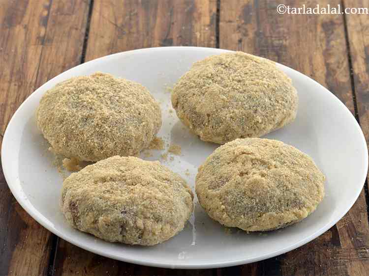 स्टेप 21 – सुनिश्चित करें कि वेज कटलेट सभी पक्षों से समान रूप …