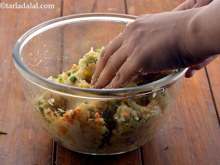 Step 13 – Combine all the ingredients together to form a topping and keep aside.