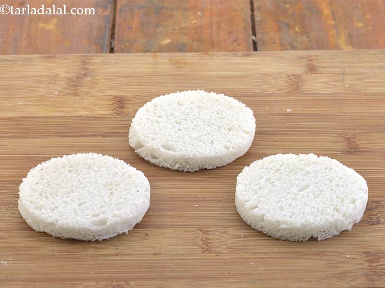 Step 19 – Place 3 bread roundels on a clean, dry surface.