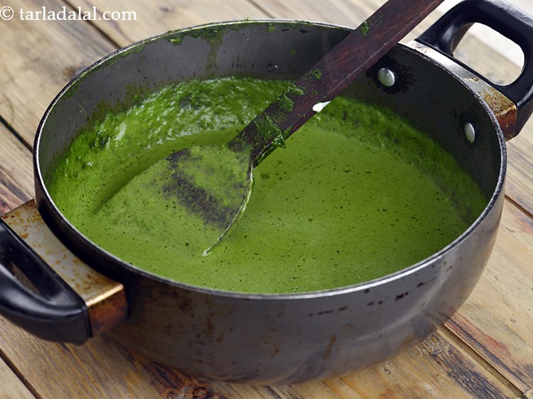 स्टेप 12 – अच्छी तरह से मिलाएं और मध्यम आंच पर २ मिनट …