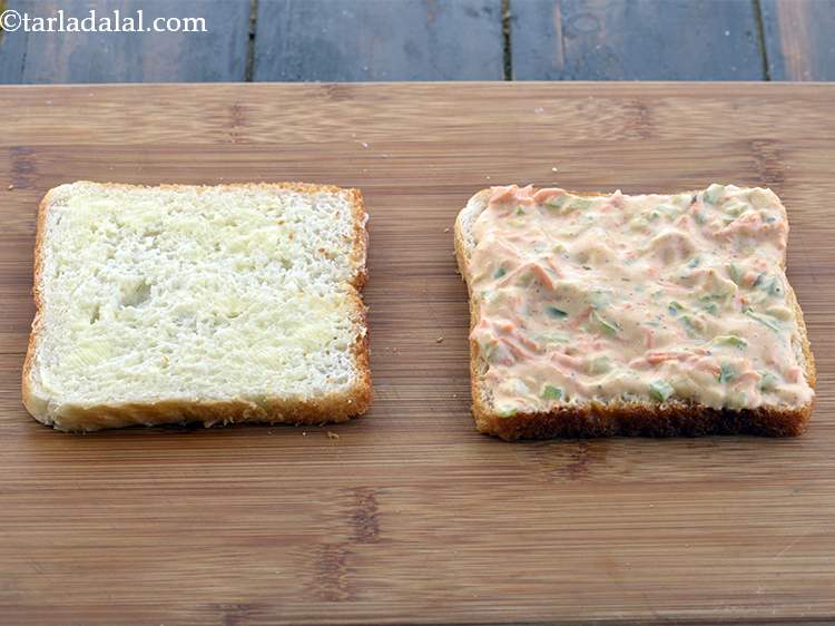 स्टेप 13 – समान रूप से एक ब्रेड नाइफ का उपयोग करके उसे …