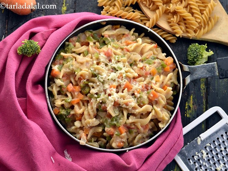 Step 28 – Our&nbsp;<strong>Healthy Kids Vegetable Pasta</strong>&nbsp;for kids is now ready! Serve the <strong>veg healthy pasta </strong>immediately.