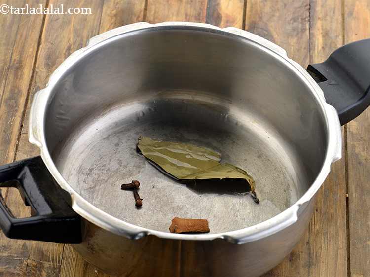 Step 7 – Also, we will add the cinnamon and cloves. Saut&eacute; on a medium flame for 30 …