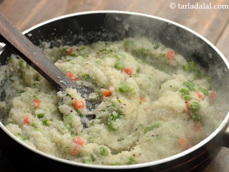 Step 19 – <p>Mix well and cook for another 1 minute while stirring&nbsp;<strong>vegetable upma | vegetable&nbsp;rava&nbsp;upma | South-Indian …