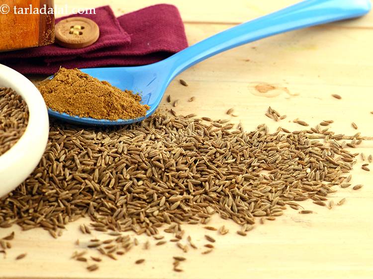 स्टेप 17 – बचा हुआ १ टी-स्पून जीरा डालें।