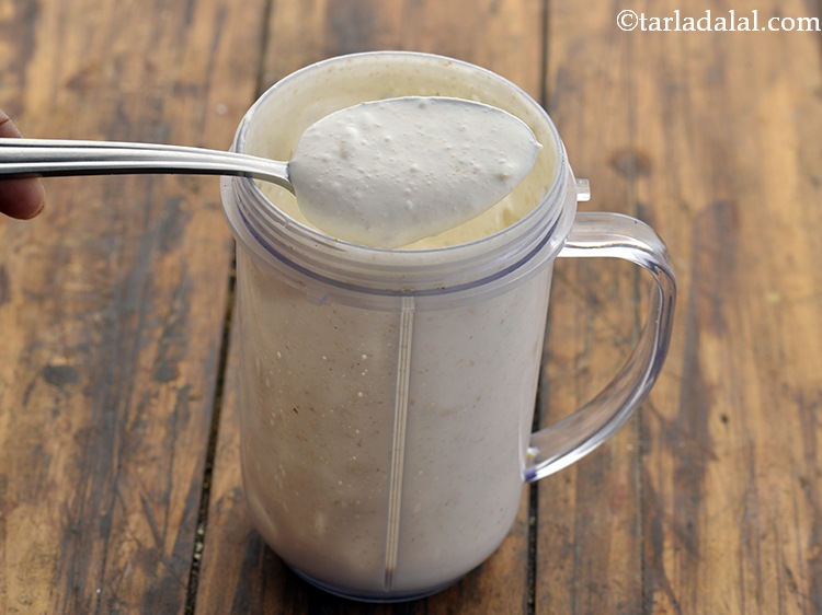 Step 16 – Blend all the 3 ingredients together till the <strong>Walnut Paneer Puree for Babies</strong> is smooth.&nbsp;