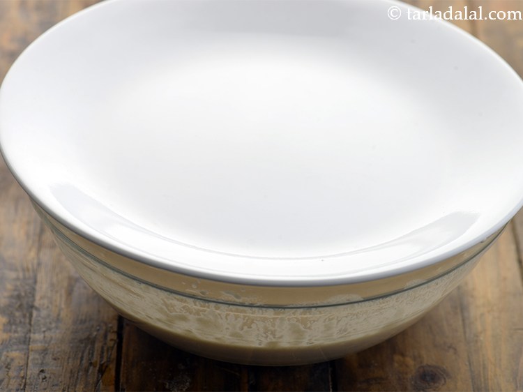 Step 12 – Cover it with a lid and keep aside to rest for 30 minutes.