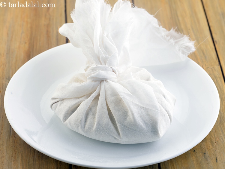 Step 5 – Tie it tightly from the other two ends.