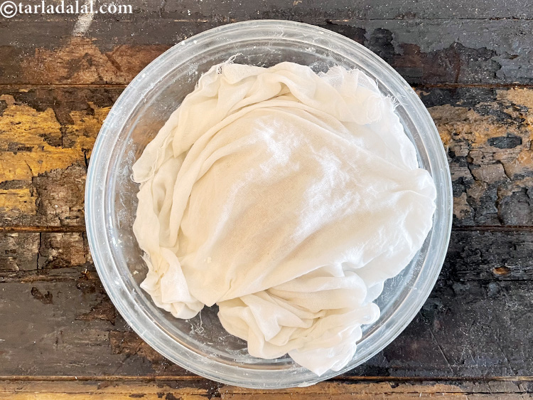 Step 18 – Cover the dough with a wet muslin cloth and keep aside for 1 hour.