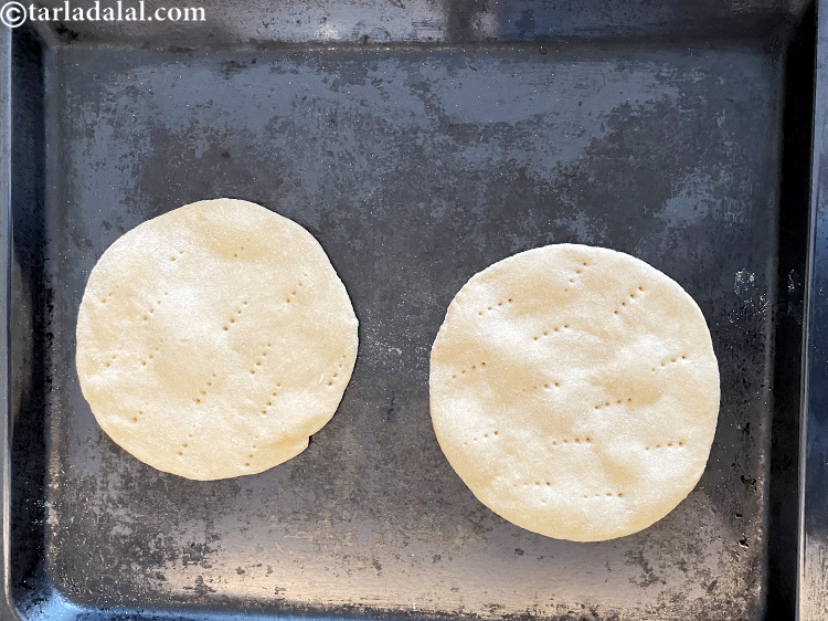 Step 28 – <meta charset="UTF-8" /> Bake in a pre-heated oven at 180&deg;c (360&deg;f) for 10&nbsp;minutes. Repeat again …