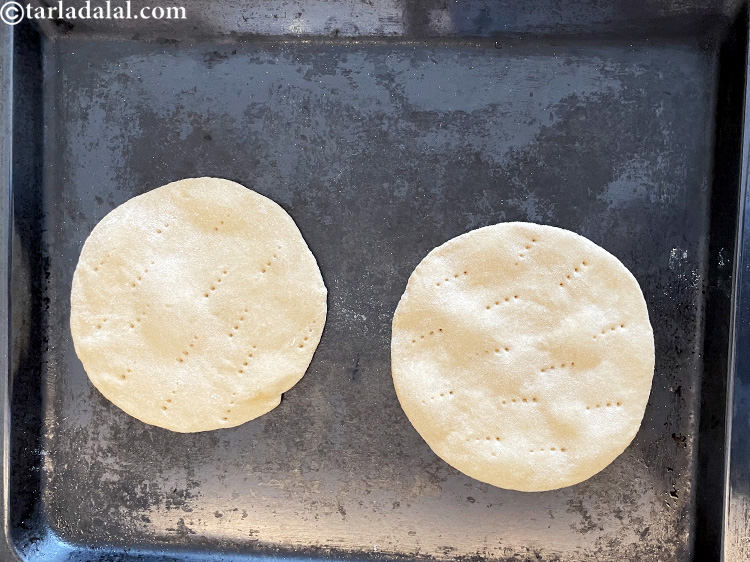 Step 31 – <meta charset="UTF-8" /> To make <strong>Veg paneer pizza with whole wheat pizza base | healthy …