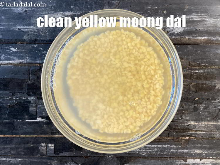 Step 16 – The yellow moong dal is now clean.&nbsp;<!--%3Cmeta%20charset%3D%22UTF-8%22%20%2F%3E-->Cover with the lid and soak the yellow moong …