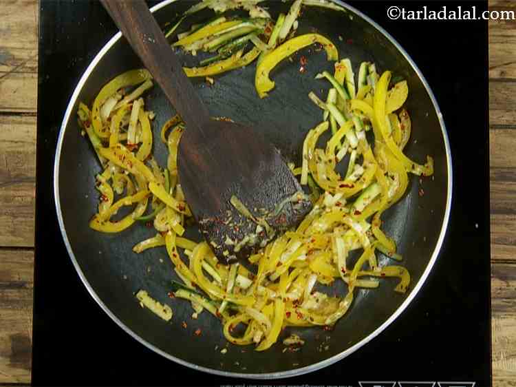 Step 7 – Mix well and cook on a medium flame for 1 minute, while stirring occasionally.&nbsp;