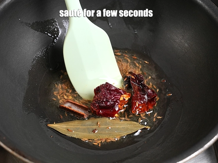 Step 14 – <p>Sauté for a few seconds.</p>