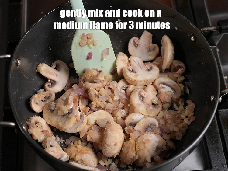 Step 7 – <p>Gently mix and cook on a medium flame for 3 minutes, while stirring occasionally. When …